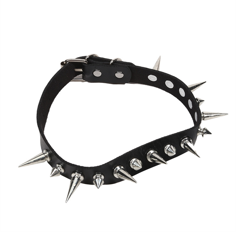 Punkowy, długi, ozdobiony kolc – Goth Punk Spike Choker recenzja i cena